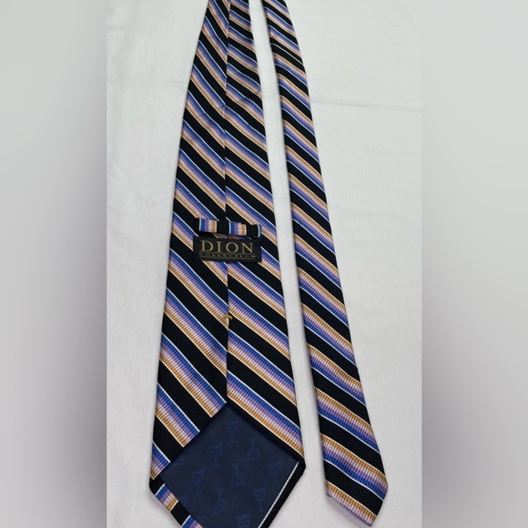 Dion Collection Silk Diagonal Striped Black Tie 4” x 60” - Picture 6 of 8